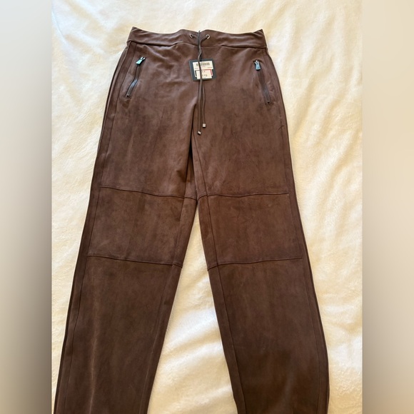 NWT brown velvet pants - Picture 5 of 5